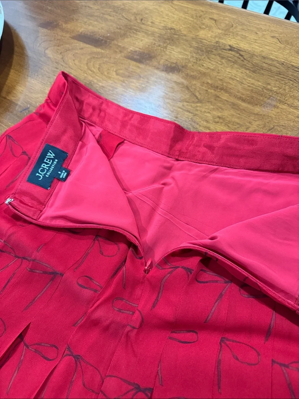 J CREW COLLECTION S 8 CHIFFON RED/BLACK SKIRT